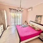 Quaint Apt Gem ,Your Home Away From Home